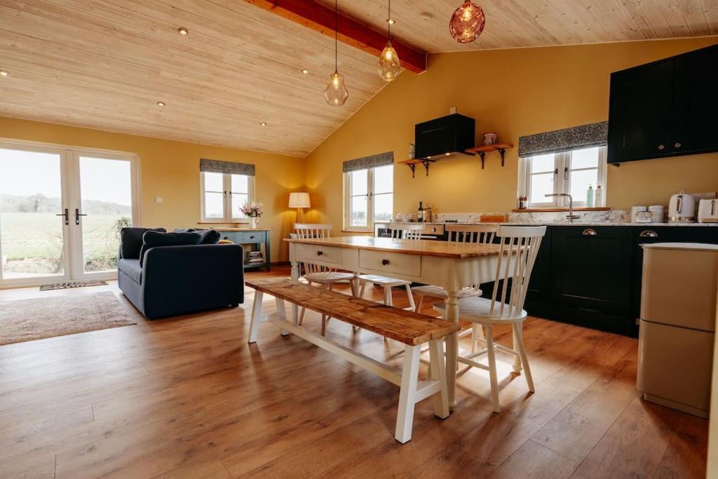 Beautiful Cottage In Bredfield Near To Woodbridge On The Suffolk Coast Eksteriør billede