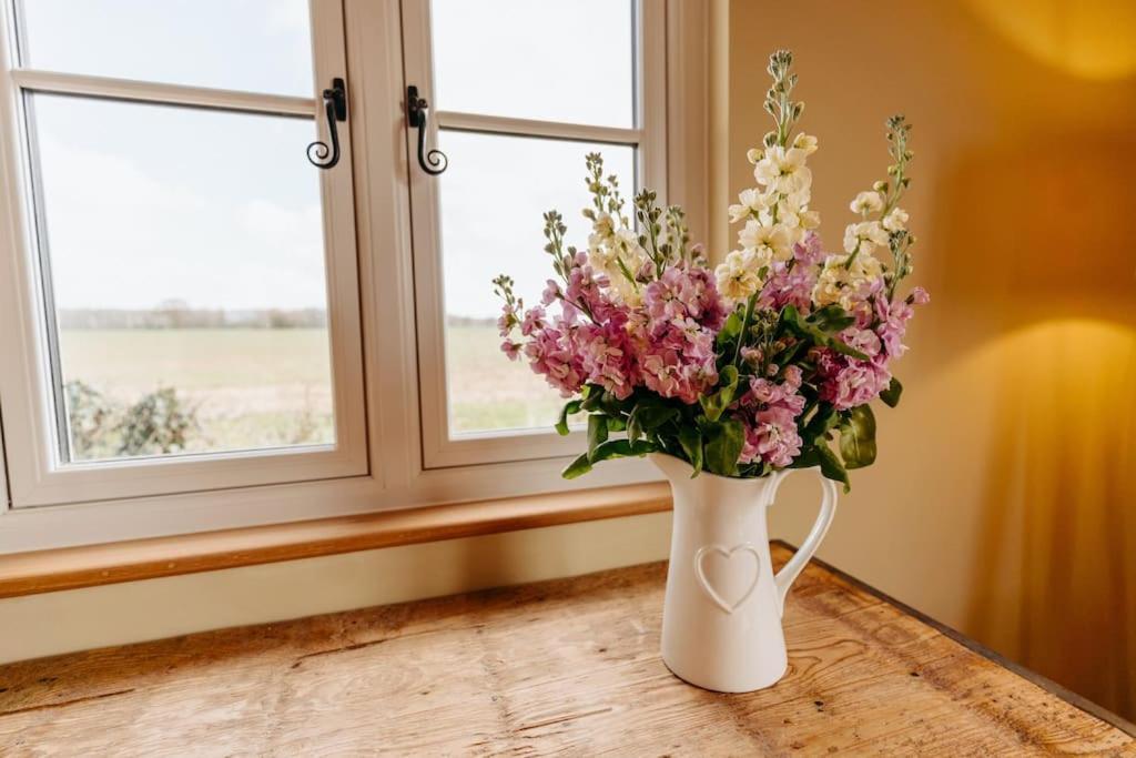 Beautiful Cottage In Bredfield Near To Woodbridge On The Suffolk Coast Eksteriør billede
